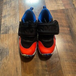 Under Armour Kids Black and Red Sneakers Boys size 3 Basketball Shoes